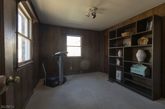 23 Carr Pl, Totowa Boro, NJ 07512