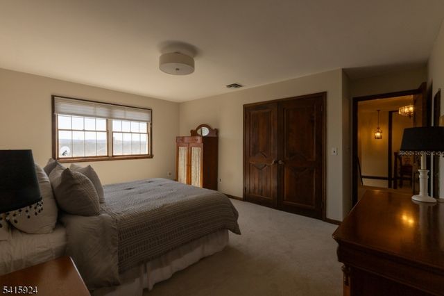 23 Carr Pl, Totowa Boro, NJ 07512