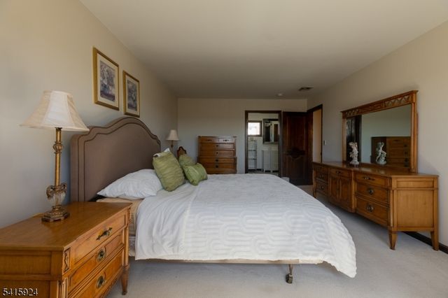 23 Carr Pl, Totowa Boro, NJ 07512