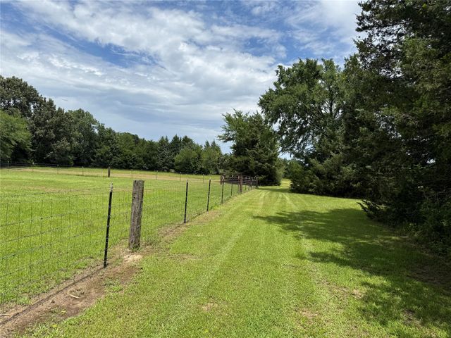 3063 VZ County Road 3810, Wills Point, TX 75169