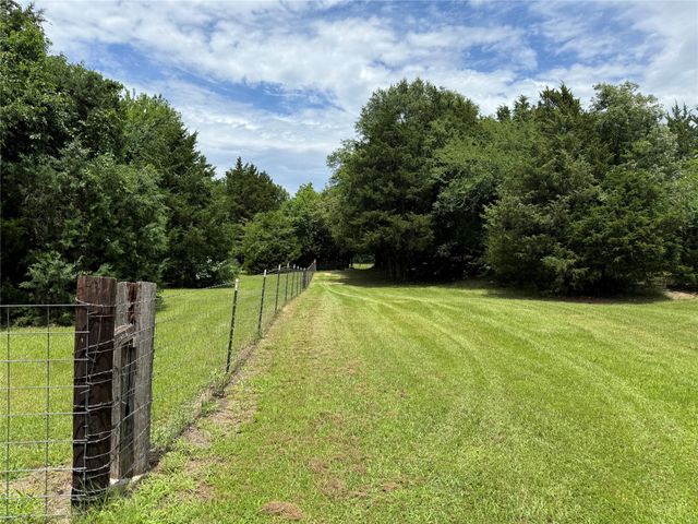 3063 VZ County Road 3810, Wills Point, TX 75169