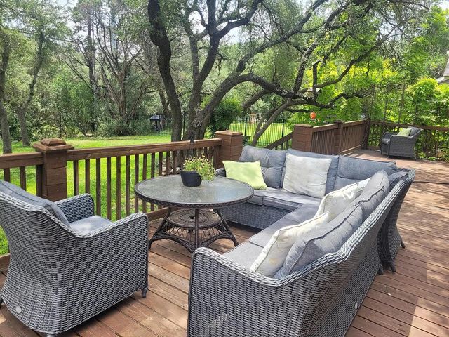 128 Long Wood Ave, Lakeway, TX 78734