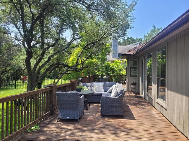 128 Long Wood Ave, Lakeway, TX 78734