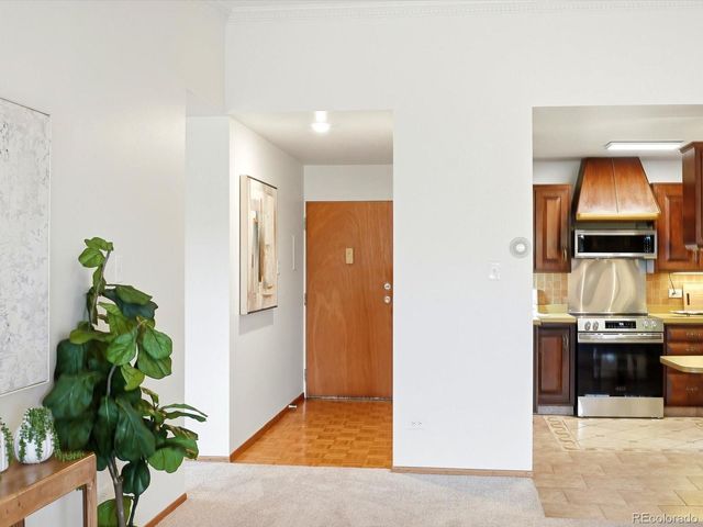 9360 E Center Avenue 2D, Denver, CO 80247