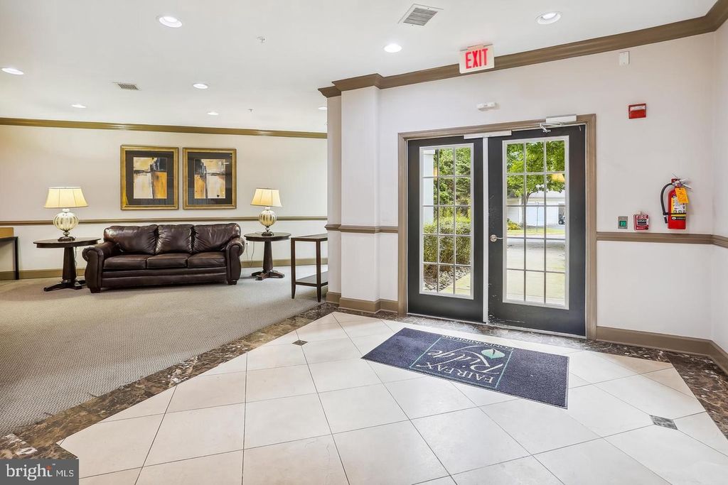 3851 ARISTOTLE CT #1-311, Fairfax, VA 22030