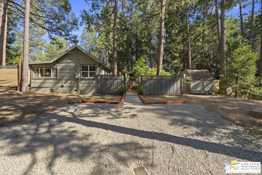 Image 1 of property listing at 53555 Marian View Drive, Idyllwild, CA 92549