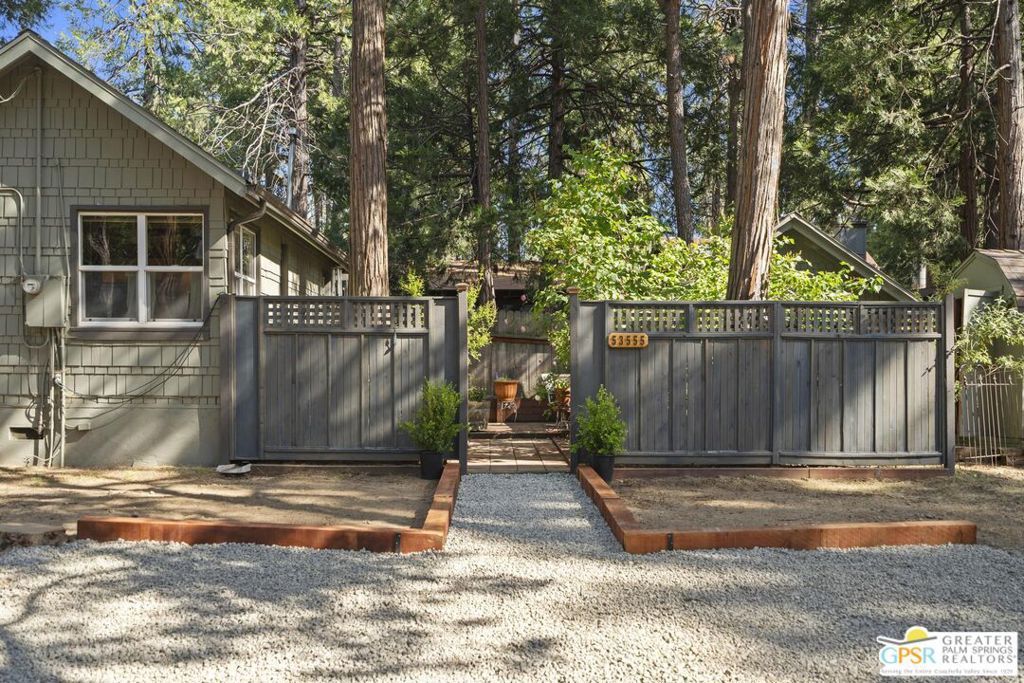 Image 2 of property listing at 53555 Marian View Drive, Idyllwild, CA 92549