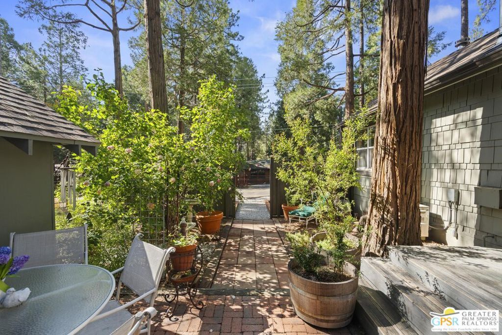 Image 31 of property listing at 53555 Marian View Drive, Idyllwild, CA 92549