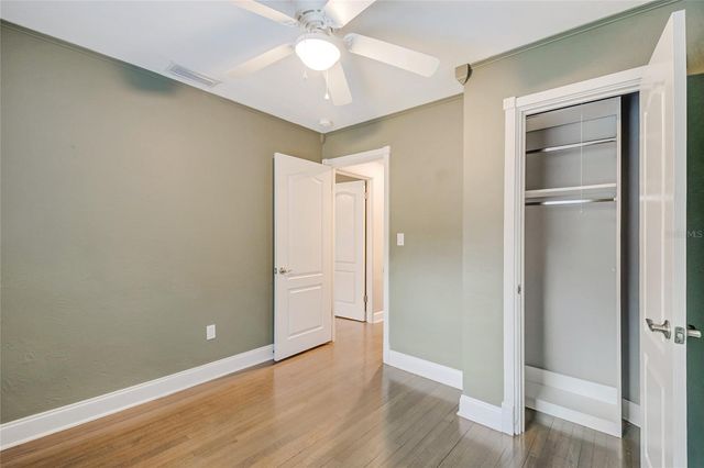 932 MAYFAIR CIRCLE, Orlando, FL 32803