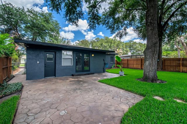 932 MAYFAIR CIRCLE, Orlando, FL 32803