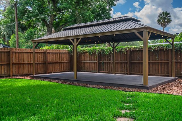 932 MAYFAIR CIRCLE, Orlando, FL 32803