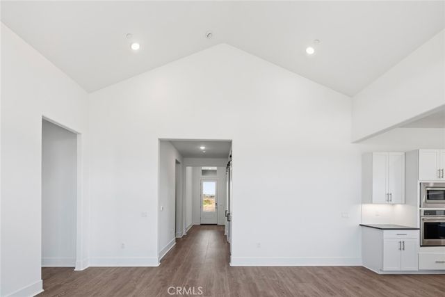 1101 Vinaza Road, Paso Robles, CA 93446