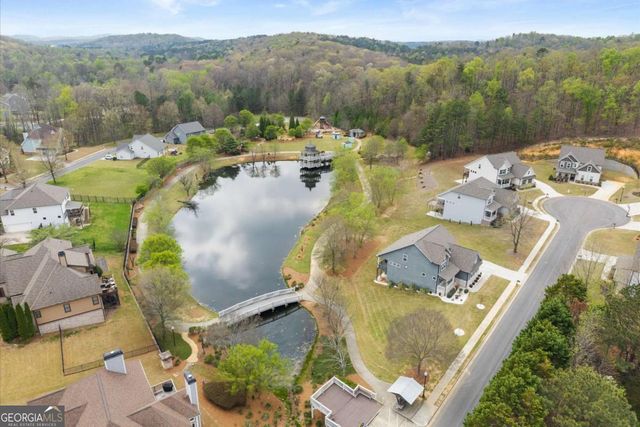 15 Lakeside Way NE, Cartersville, GA 30121
