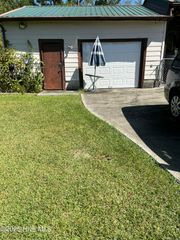 102 Fairway Road, Jacksonville, NC 28546