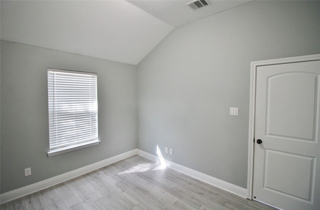 2914 Britton Drive, Dallas, TX 75216