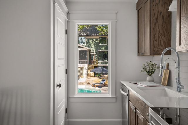 1138 Cahal Ave, Nashville, TN 37206