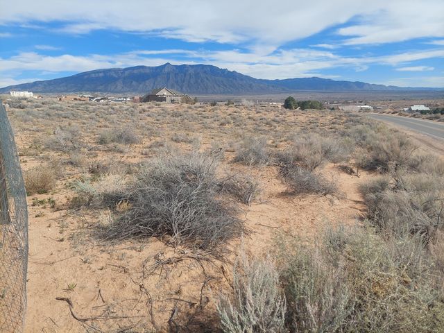2015 San Pablo Road NE, Rio Rancho, NM 87144