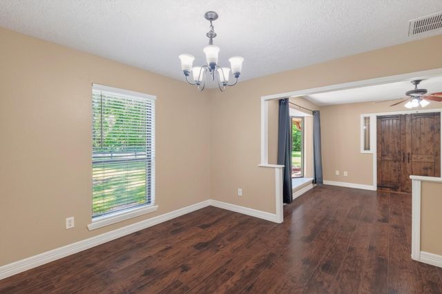 10070 Woodcreek Circle, Willis, TX 77318