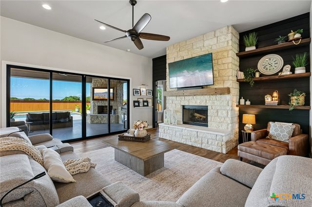 11072 La Paloma Loop, Salado, TX 76571