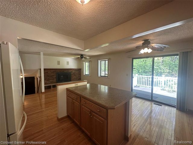 5398 Linger Lane, Lapeer, MI 48446