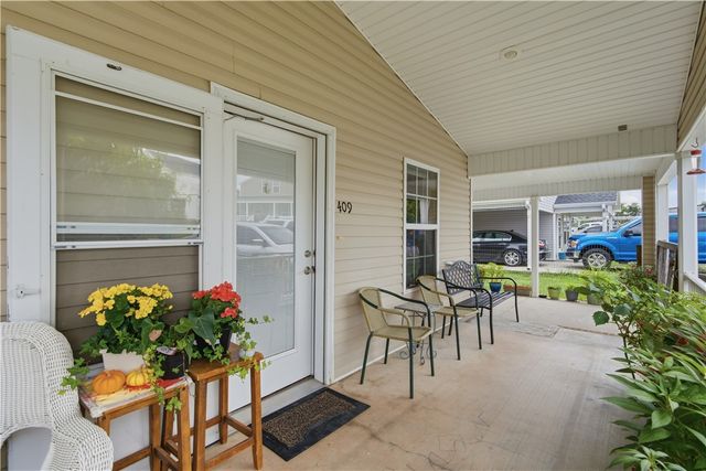 409 E Linda Lane, Rogers, AR 72758