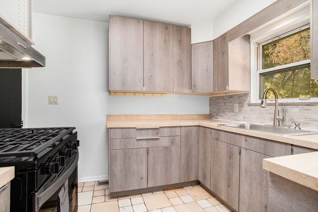 127 Morningside Drive, Battle Creek, MI 49015