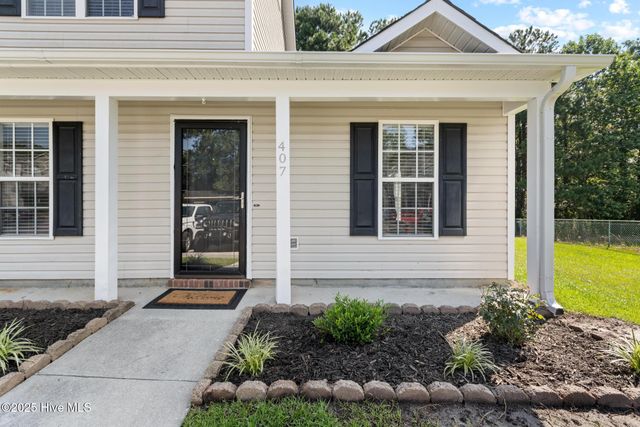 407 Meadowbrook Lane, Jacksonville, NC 28546