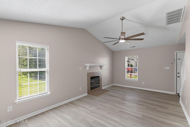 407 Meadowbrook Lane, Jacksonville, NC 28546