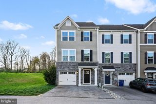 211 SUGAR MAPLE SQ, Downingtown, PA 19335
