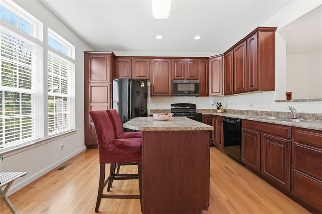 303 Wealdstone Road, Cranberry Twp, PA 16066