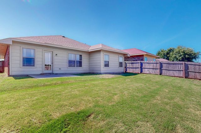 9144 Saint Barts Road, Fort Worth, TX 76123