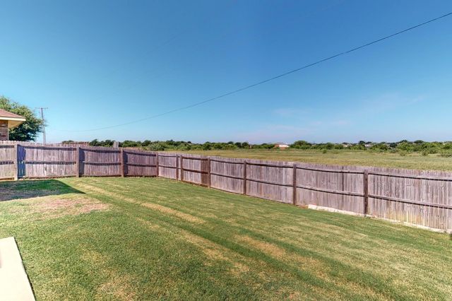 9144 Saint Barts Road, Fort Worth, TX 76123