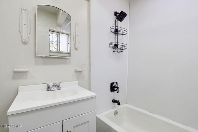 3317 E San Antonio Avenue, El Paso, TX 79905