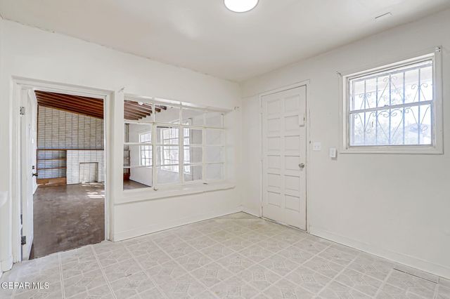 3317 E San Antonio Avenue, El Paso, TX 79905