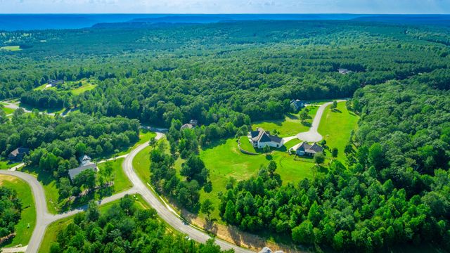 1899 River Bluffs Drive, Jasper, TN 37347