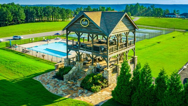1899 River Bluffs Drive, Jasper, TN 37347