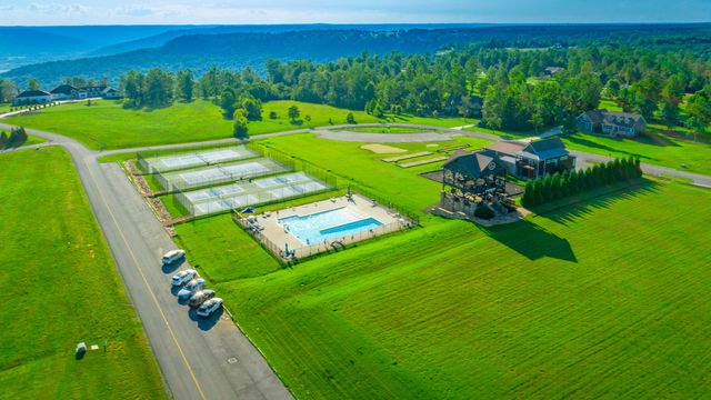 1899 River Bluffs Drive, Jasper, TN 37347