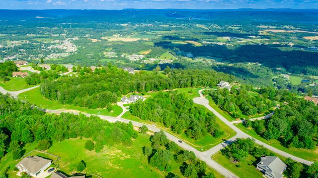 1899 River Bluffs Drive, Jasper, TN 37347