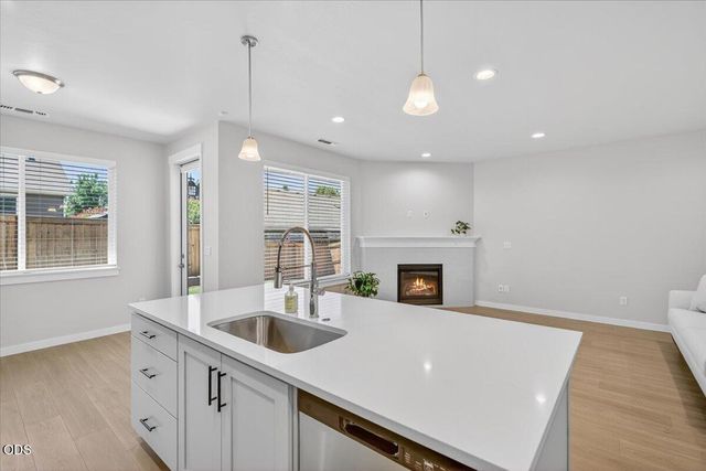 106 Valemont Drive, Eagle Point, OR 97524