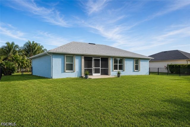 925 SW 31st ST, Cape Coral, FL 33914