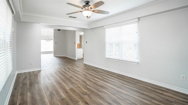 10519 Ravenswood Road, Granbury, TX 76049