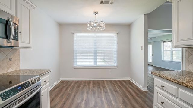 10519 Ravenswood Road, Granbury, TX 76049