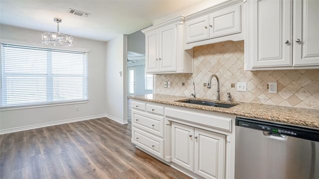 10519 Ravenswood Road, Granbury, TX 76049