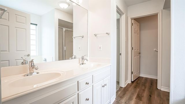 10519 Ravenswood Road, Granbury, TX 76049