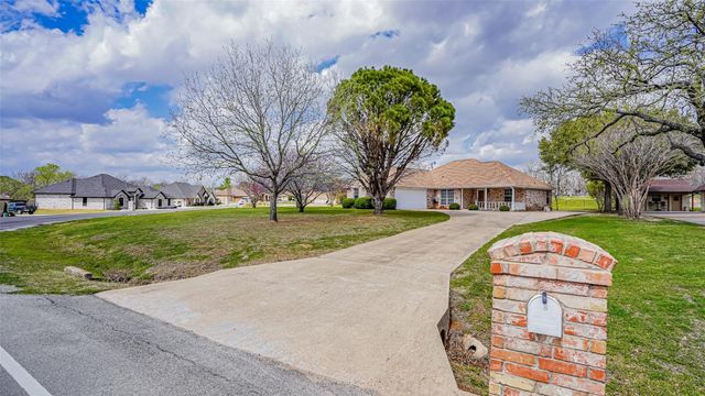 10519 Ravenswood Road, Granbury, TX 76049