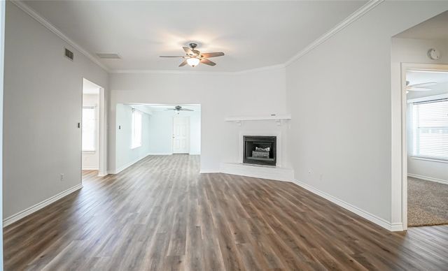 10519 Ravenswood Road, Granbury, TX 76049