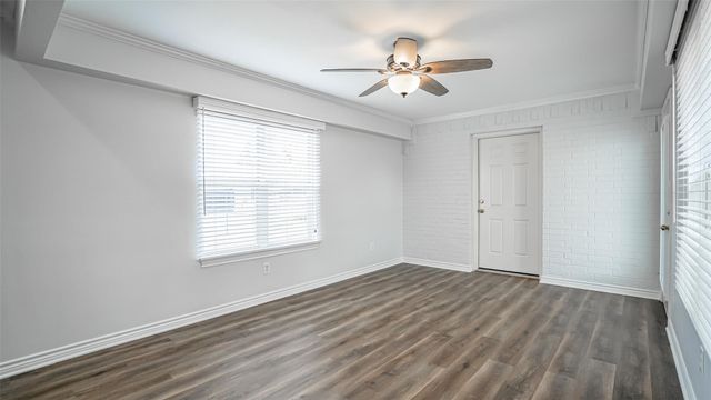 10519 Ravenswood Road, Granbury, TX 76049