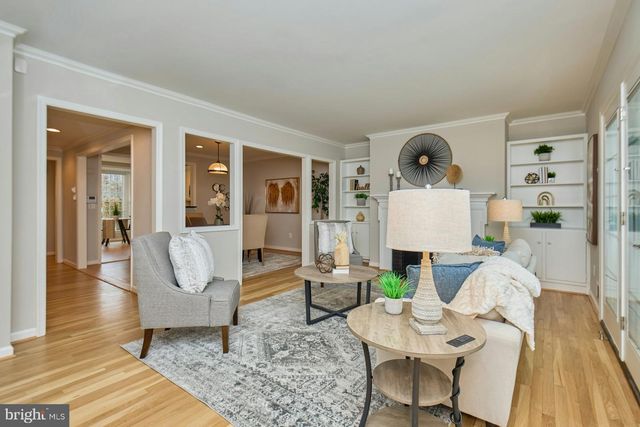 1120 KENSINGTON RD, Mclean, VA 22101