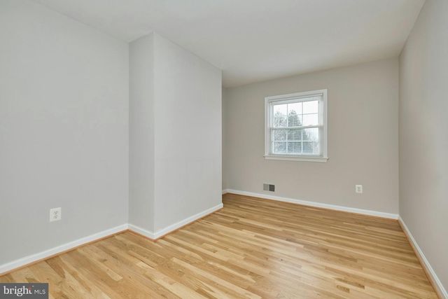 1120 KENSINGTON RD, Mclean, VA 22101