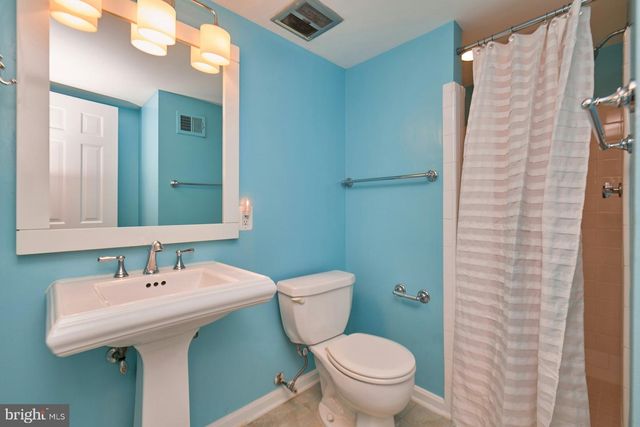 1120 KENSINGTON RD, Mclean, VA 22101